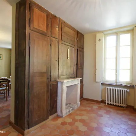 Holiday home Charmante Maison Dans Aile De Chateau Du 18eme Avec Jardin Et Proximite Etangs, Foret, Loisirs - Fr-1-497-13 *