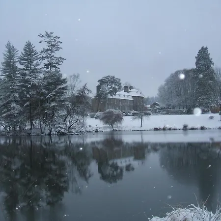 بيت للعطل Demeure Historique Dans Un Chateau Avec Jardin Et Connexion Wifi - Fr-1-497-13