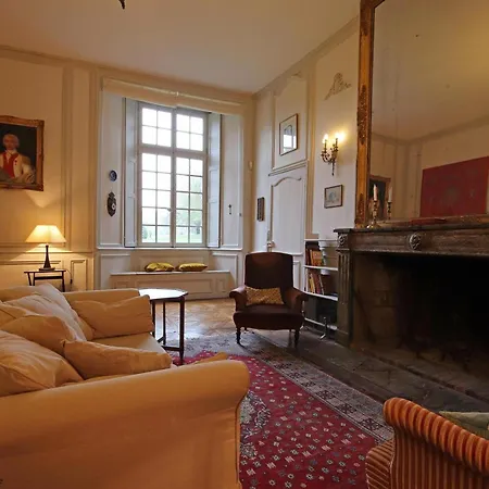 Demeure Historique Dans Un Chateau Avec Jardin Et Connexion Wifi - Fr-1-497-13 *