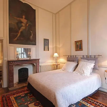 Demeure Historique Dans Un Chateau Avec Jardin Et Connexion Wifi - Fr-1-497-13 *