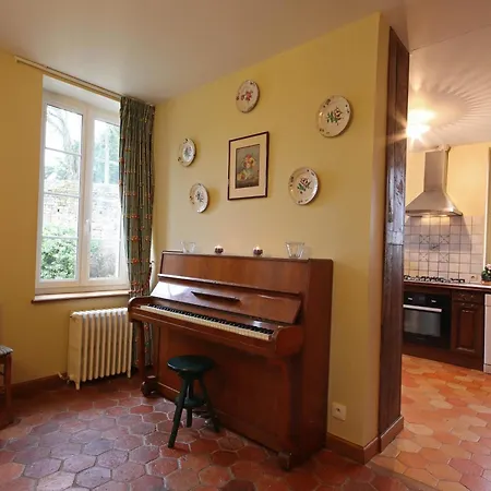 Demeure Historique Dans Un Chateau Avec Jardin Et Connexion Wifi - Fr-1-497-13 Semesterbostad