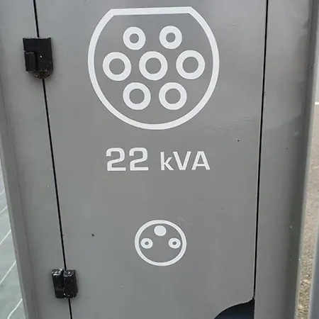 Demeure Historique Dans Un Chateau Avec Jardin Et Connexion Wifi - Fr-1-497-13 * Le Grais