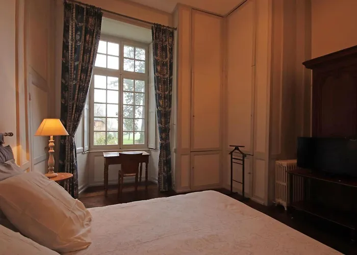 Casa de Férias Demeure Historique Dans Un Château Avec Jardin Et Connexion Wifi - Fr-1-497-13