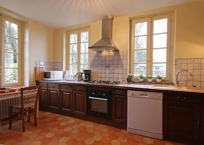 Demeure Historique Dans Un Château Avec Jardin Et Connexion Wifi - Fr-1-497-13 Casa de Férias *